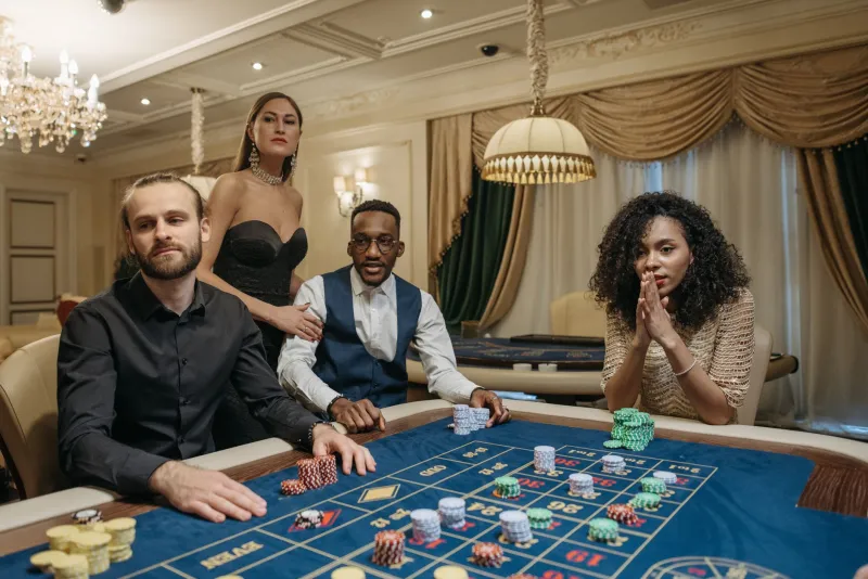 Commanding the Room: How Australia's Elite Casino Players Engineer Their Environment for Sustained Mental Dominance